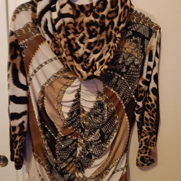 Joseph Riboff Womens Sweater Size 14. Hooded Animal Print Zip Up - Picture 2 of 4